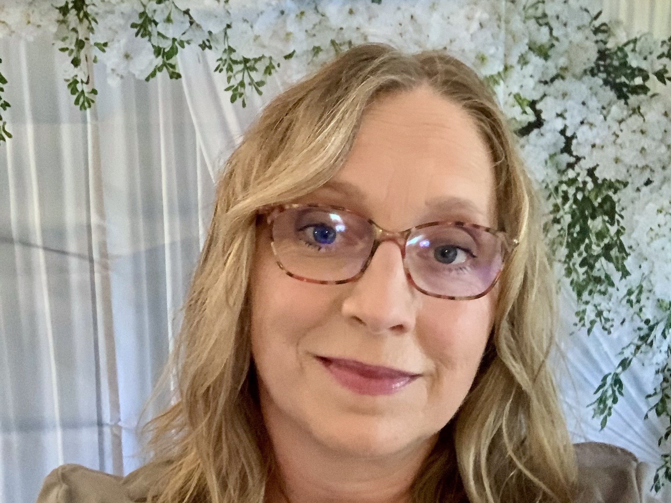 Picture of Laura Lee Long