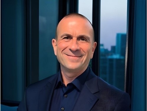 Picture of Scott Warren
