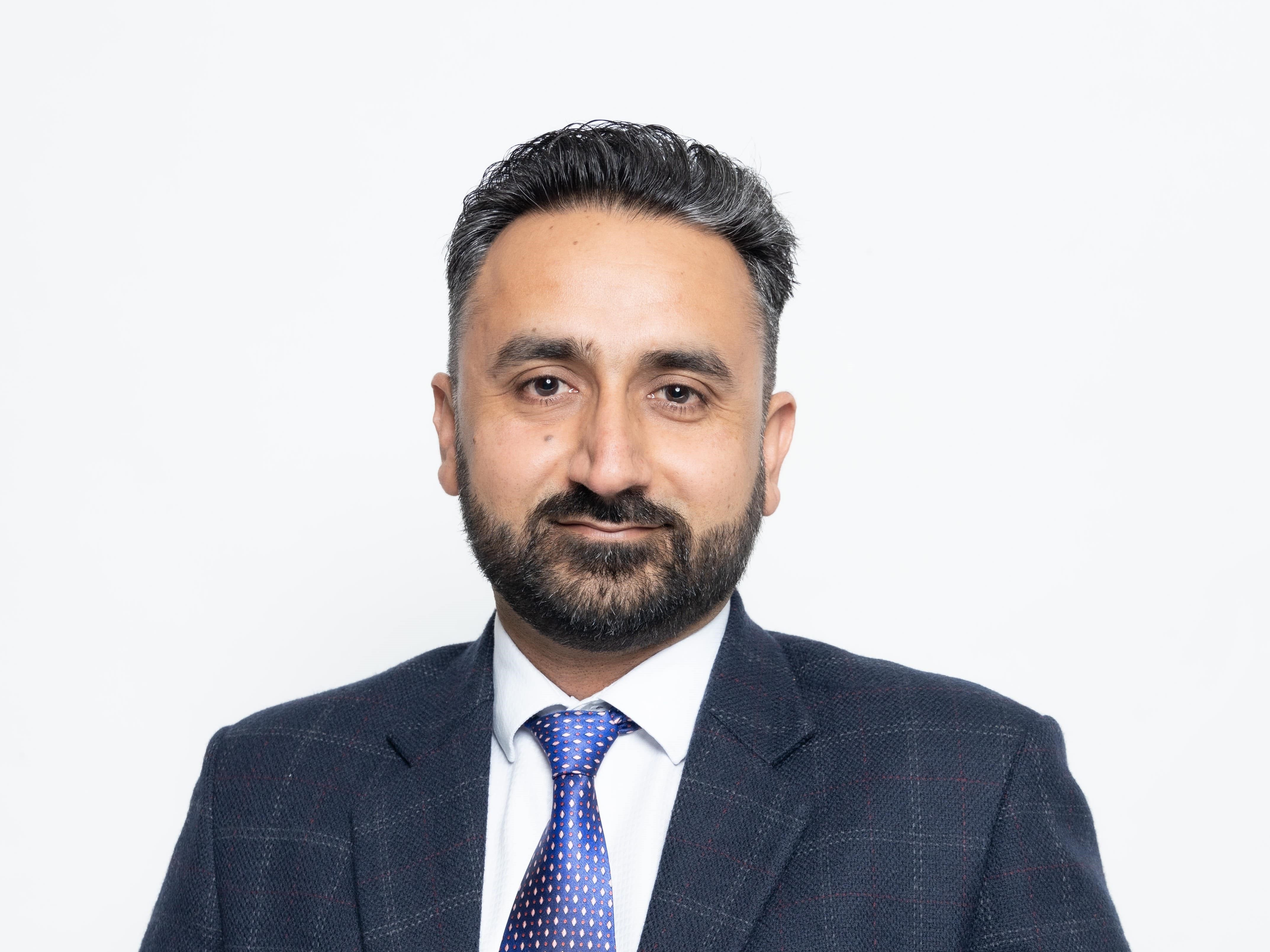 Picture of Guru Sandhu